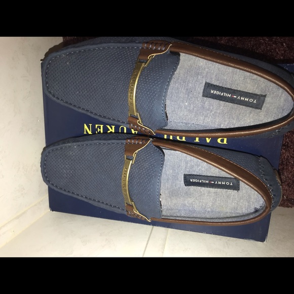 tommy hilfiger loafer shoes